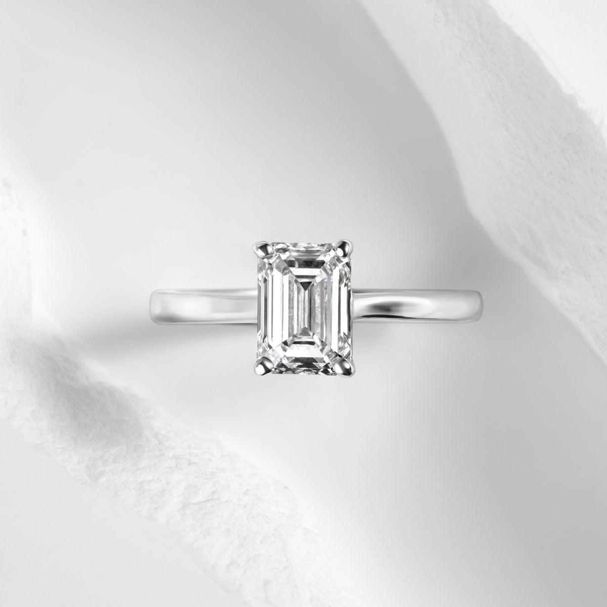 Timeless Emerald Solitaire