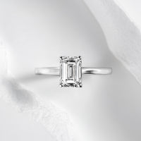 Timeless Emerald Solitaire