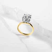 Oval Solitaire